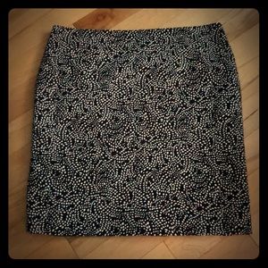 Lovely Liz Claiborne knee-length skirt